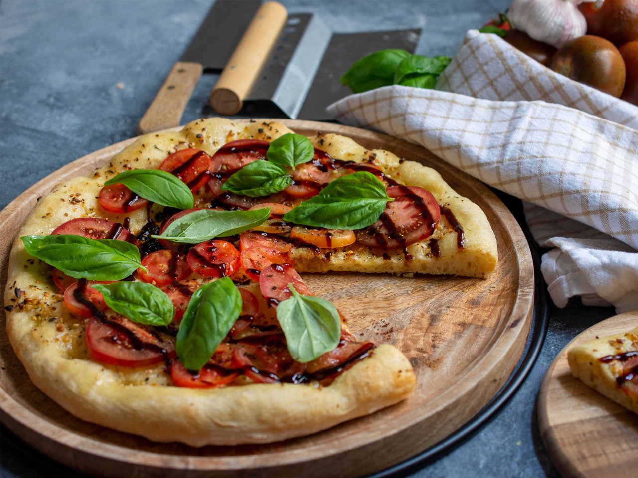  Bruschetta Pizza

