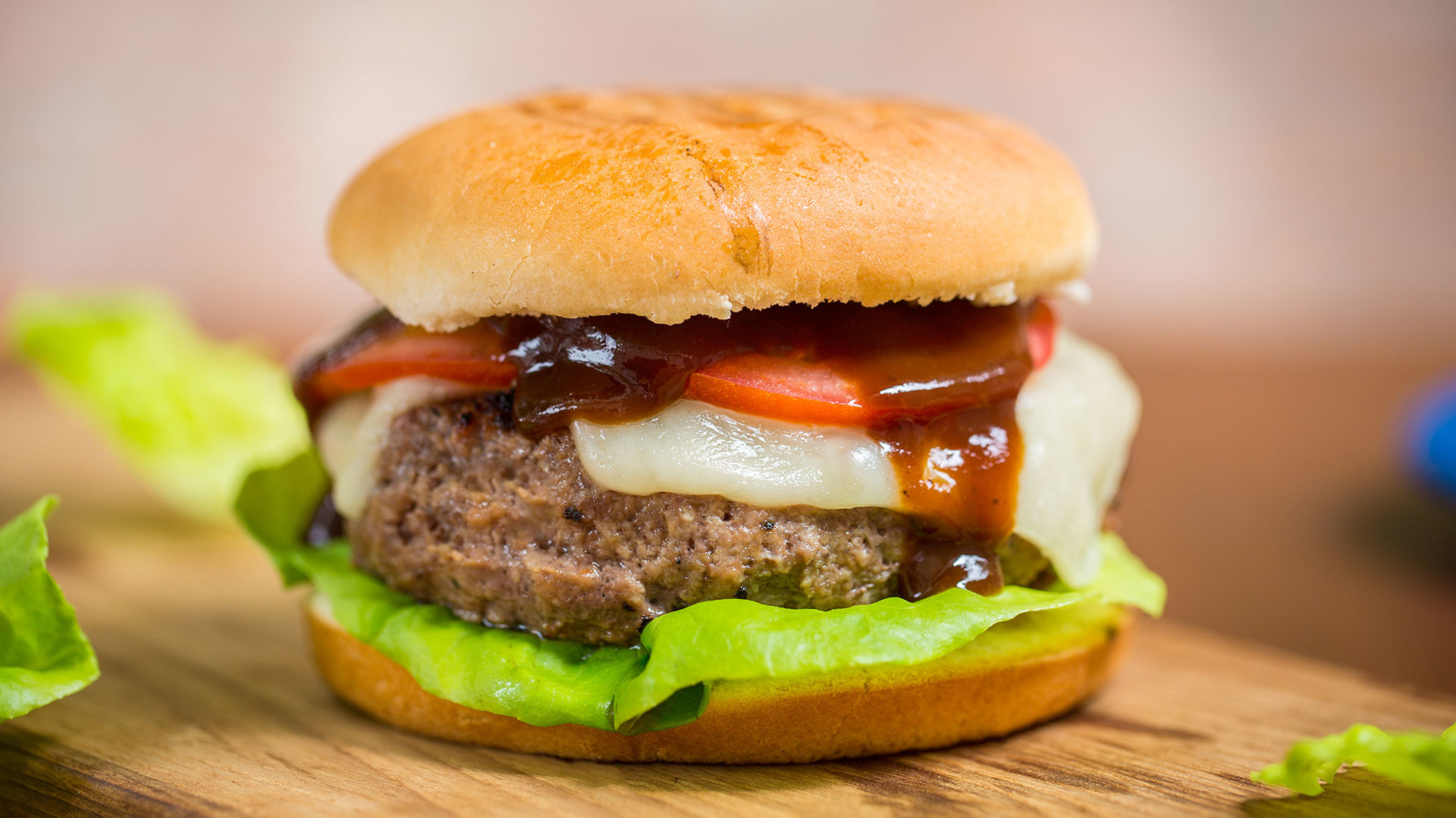  Hamburguesa Ahumada con Naranja y BBQ


