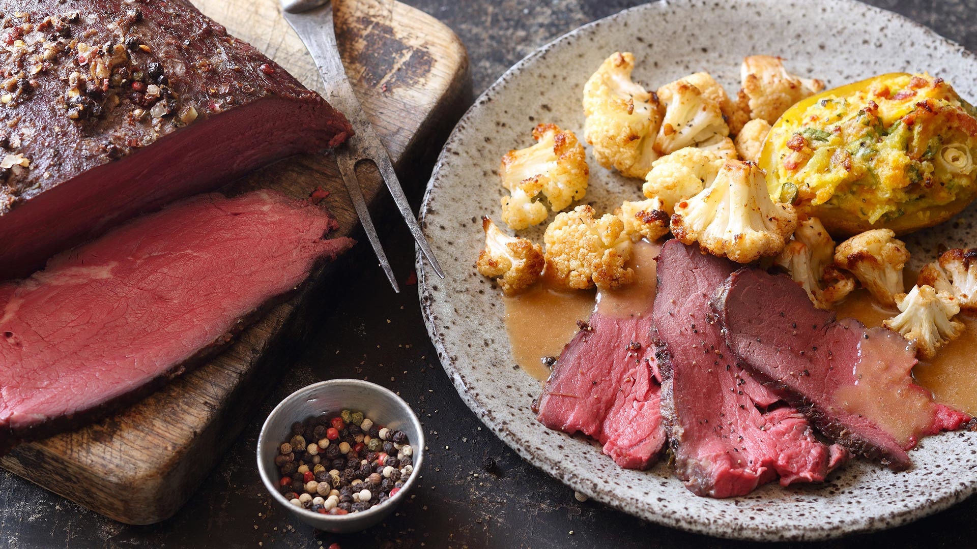  ”Spicy and smoky” Sirloin steak rubbed with pepper and served with Madeira sauce, stuffed potatoes and marinated cauliflower

