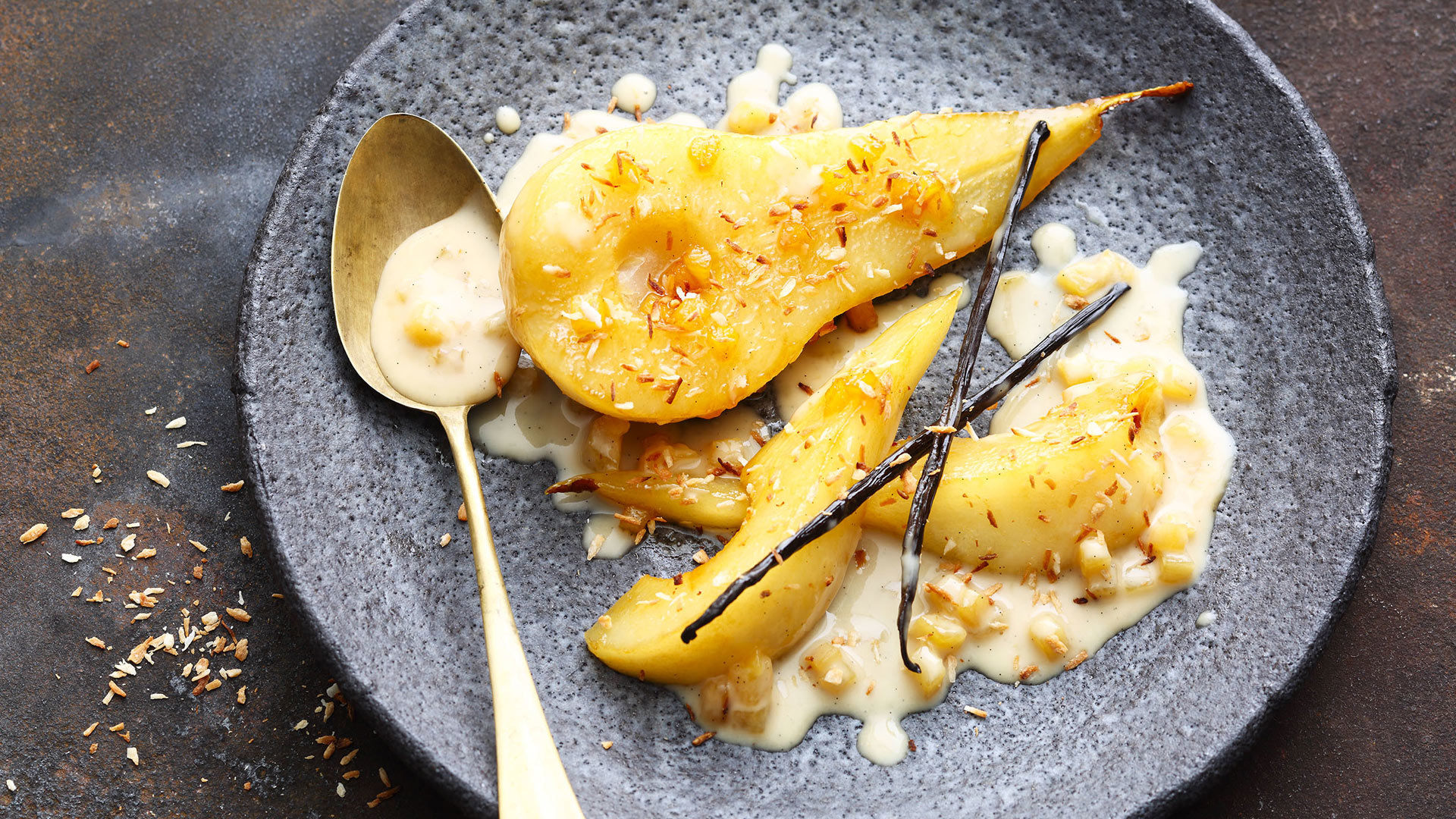  Warme Birne an Ananas-Kokosmilch-Karamell