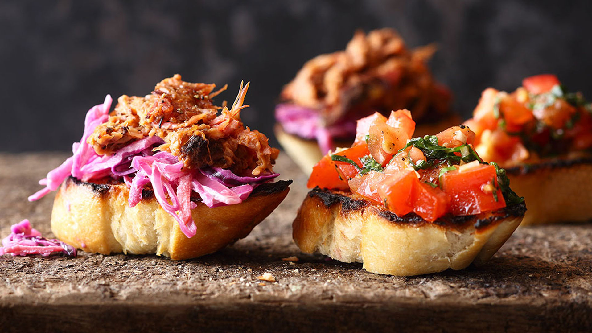  Bruschetta with tomatoes
pulled pork snack with cabbage salad


