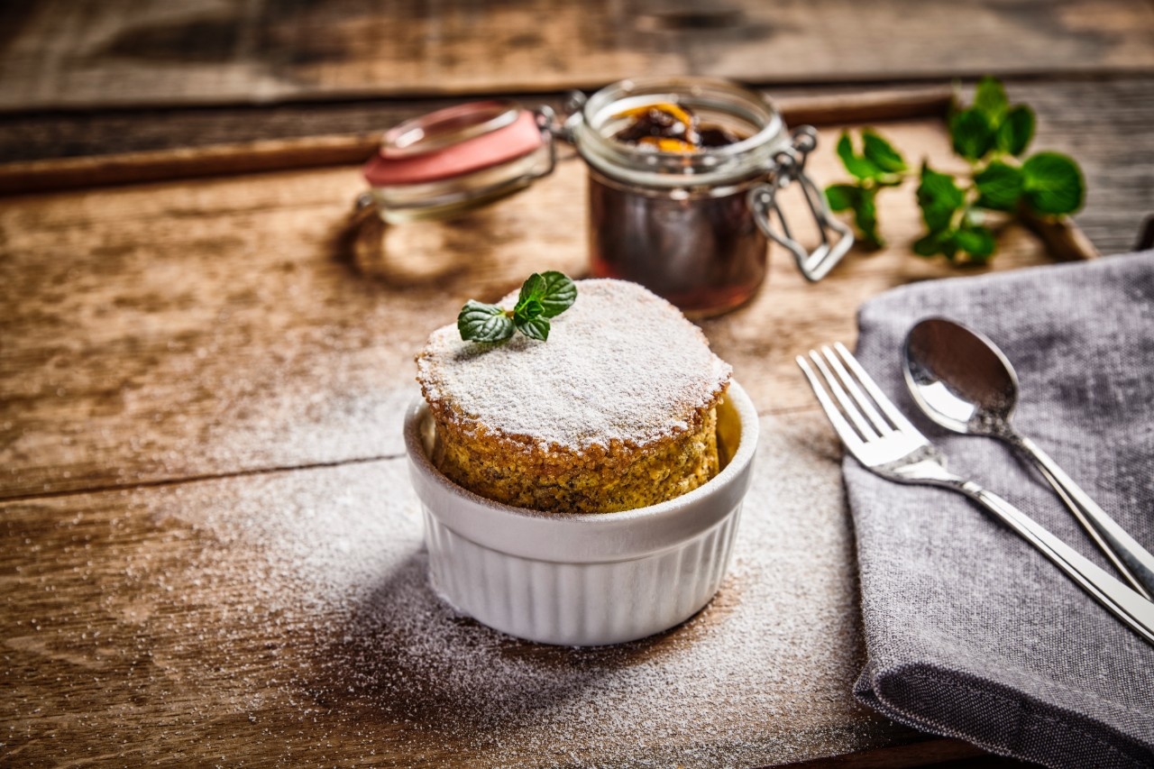  Mohnsoufflé mit Rumzwetschken
