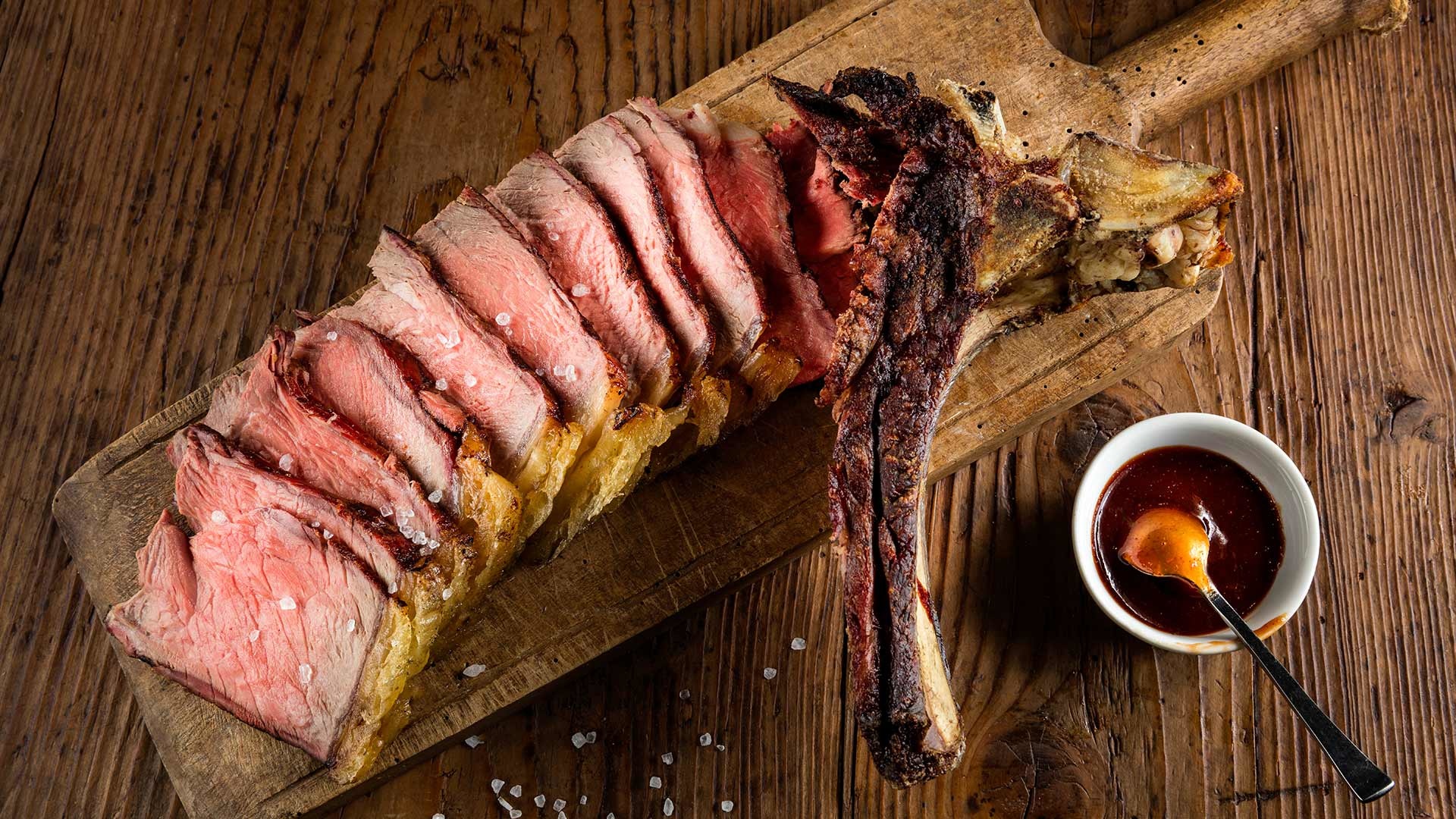  Prime Rib mit Espresso-BBQ-Sauce


